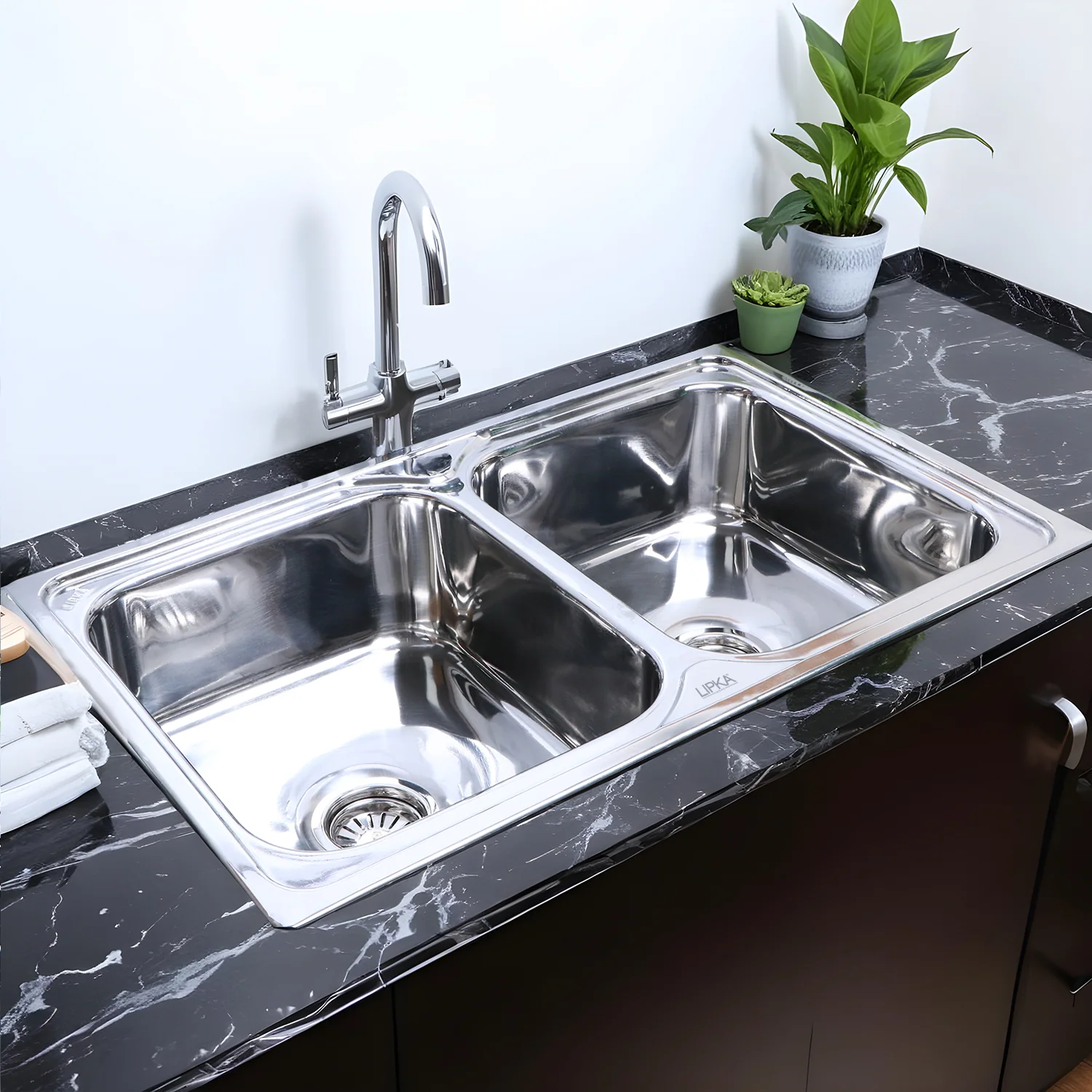 Square Double Bowl Kitchen Sink (32 x 20 x 8 Inches) - LIPKA